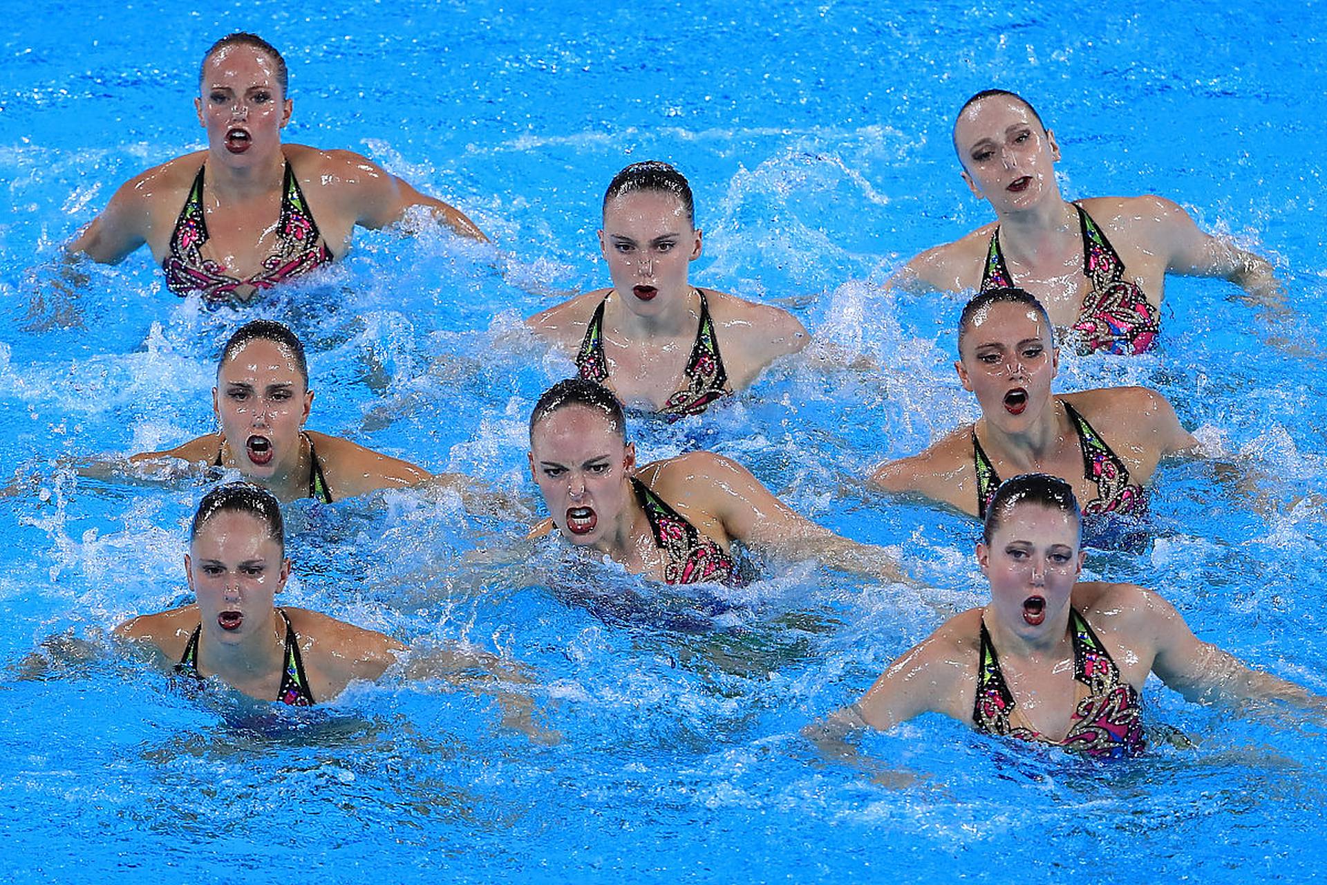 韩国代表团在泳赛中表现出色