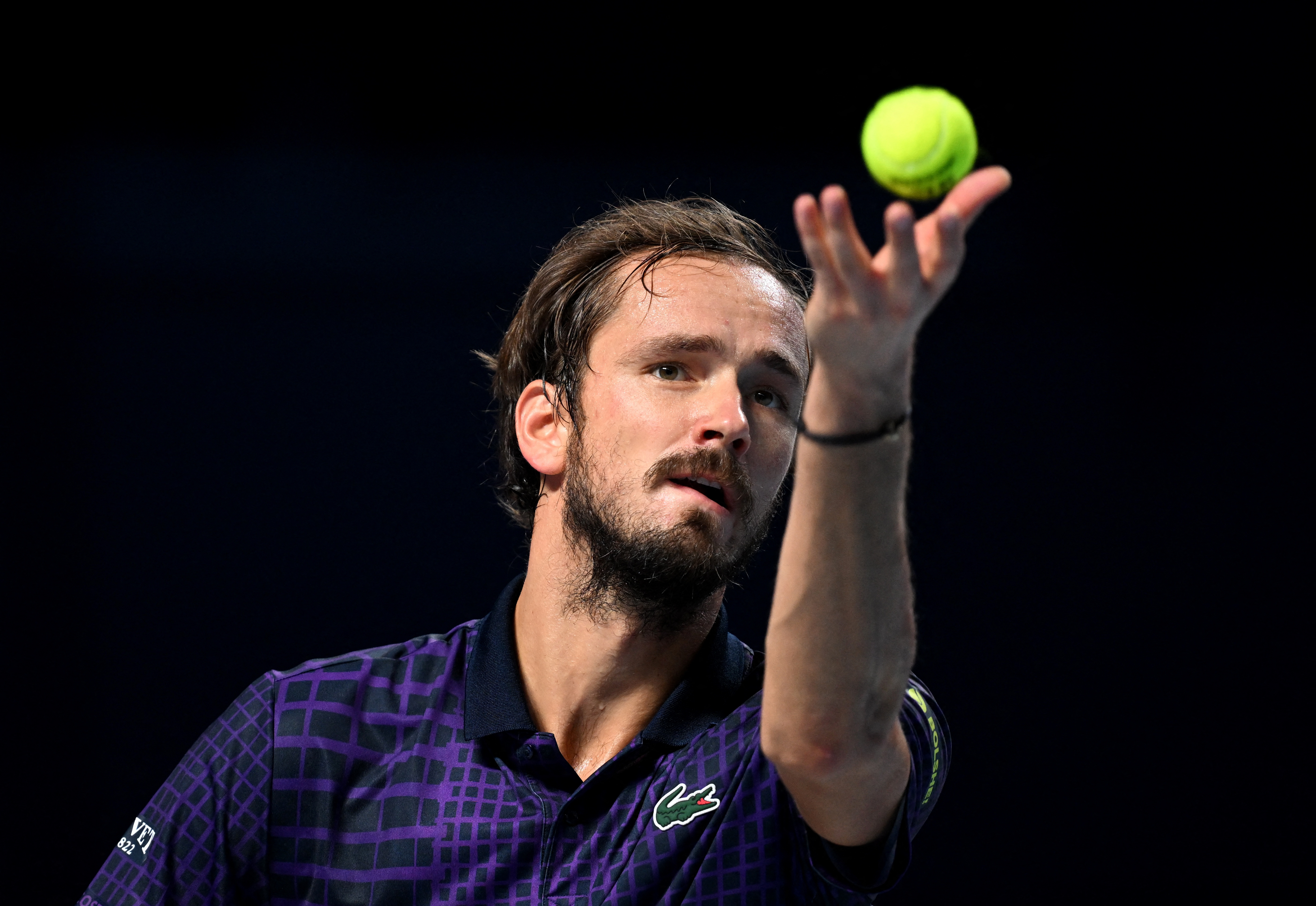 西班牙网球队爆冷世界网球队,梅德韦杰夫制霸全场的简单介绍 西班牙网球队爆冷世界网球队,梅德韦杰夫制霸全场的简单介绍