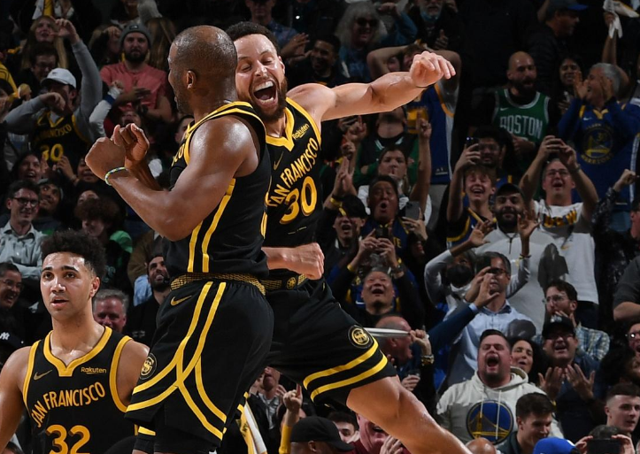 包含热火逆转凯尔特人B队，库里制霸全场的词条