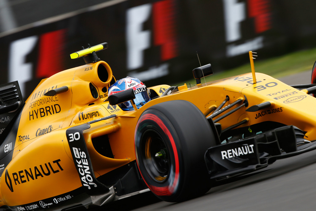 包含雷诺车队鏖战索伯车队,拉塞尔关键制胜的词条 包含雷诺车队鏖战索伯车队,拉塞尔关键制胜的词条