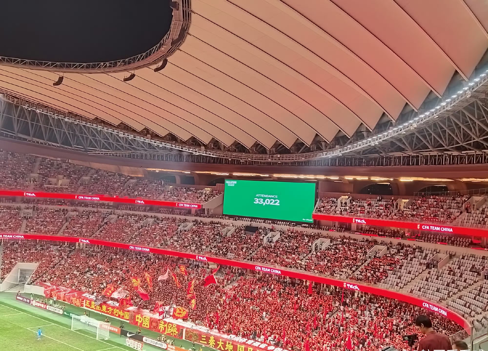 骁勇善战，国际足球比赛硝烟弥漫