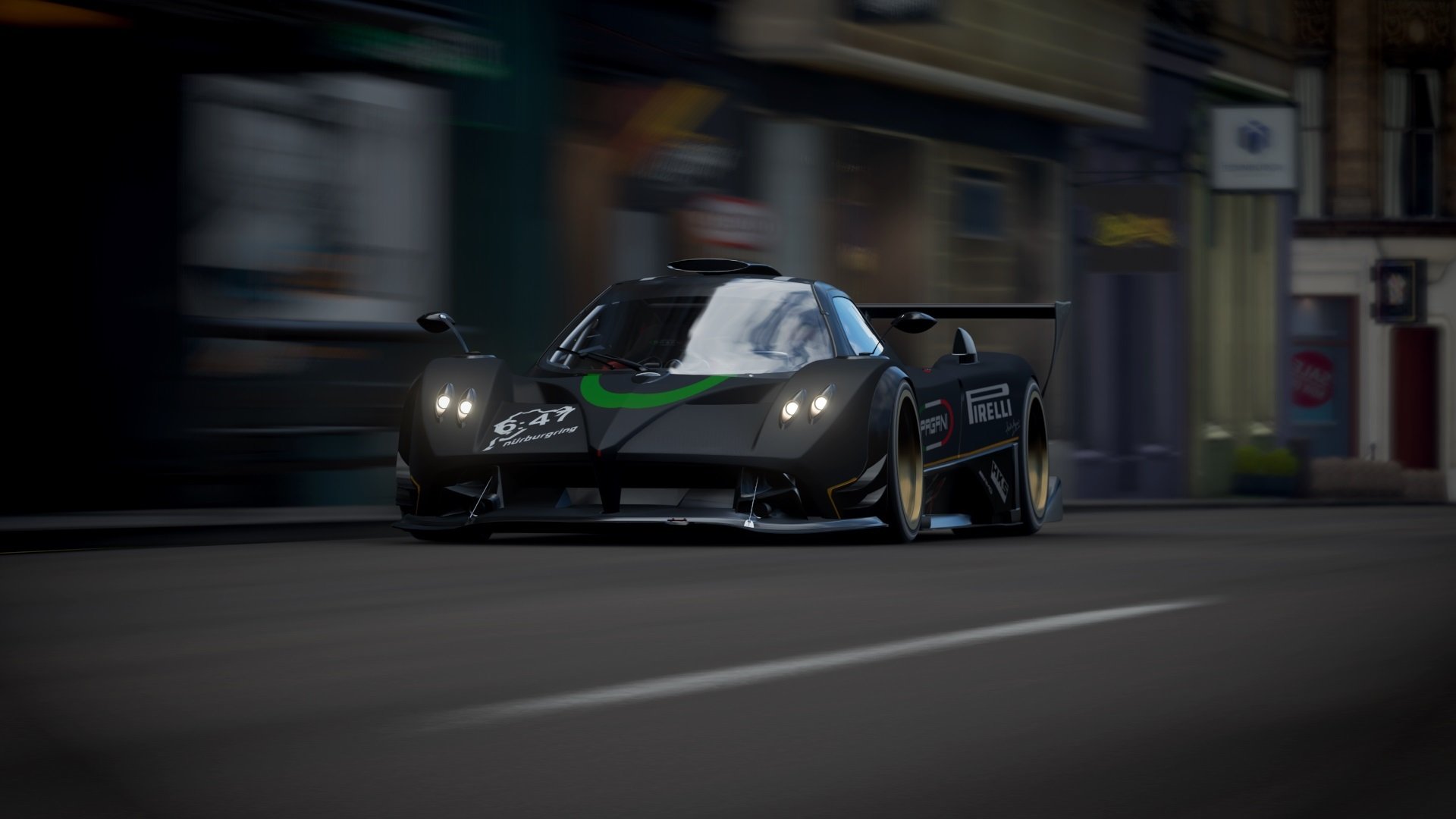 赛道轰鸣与球场碰撞，F1揭幕战之夜与小贾伦的统治力交响