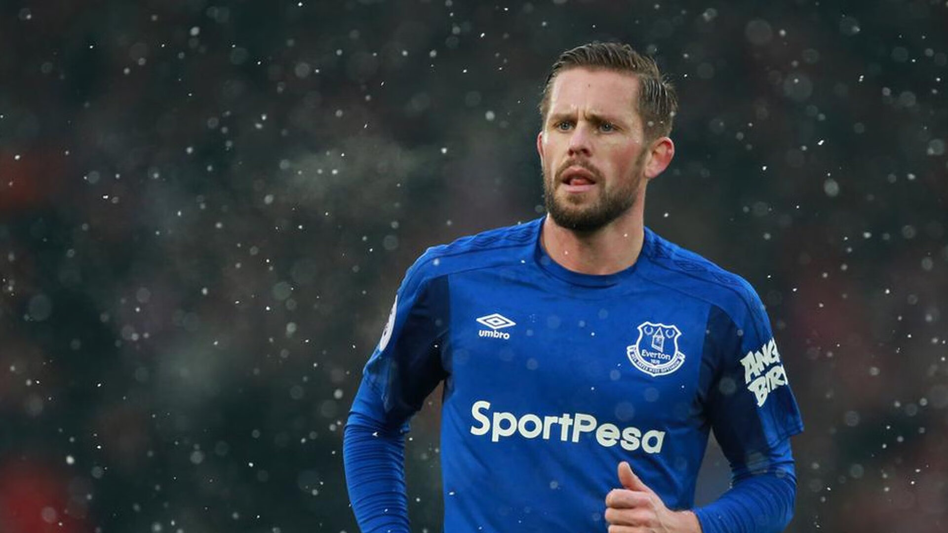 赛道与绿茵的交响,当F1争冠之夜遇见姆巴佩时刻