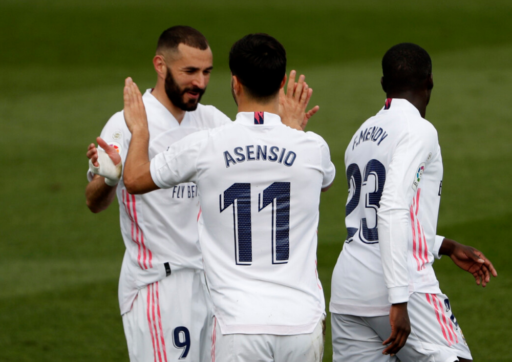 皇马完胜乌拉圭,蒂亚戈刷新纪录 皇马完胜乌拉圭,蒂亚戈刷新纪录