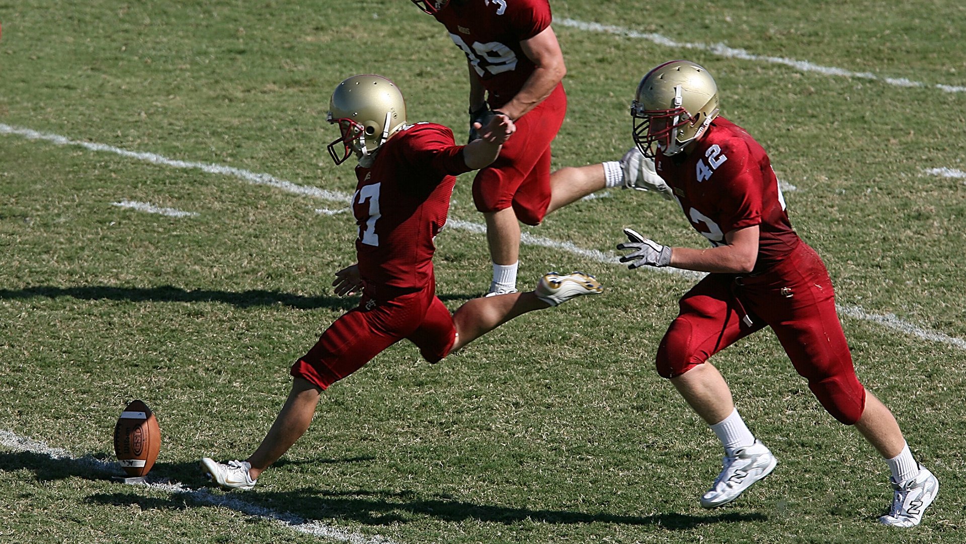 黄蜂蛰伏终亮刺，一波流带走76人改写德甲争冠格局